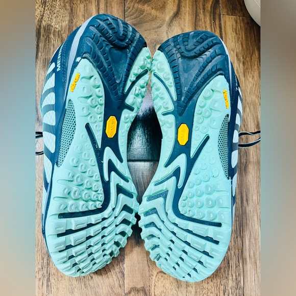 Merrell Women’s Siren Edge 3 Hiking Shoes - Picture 8 of 8